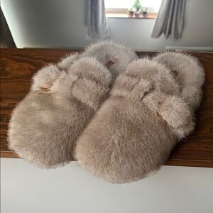 Steve Madden Tan Fuzzy Slippers